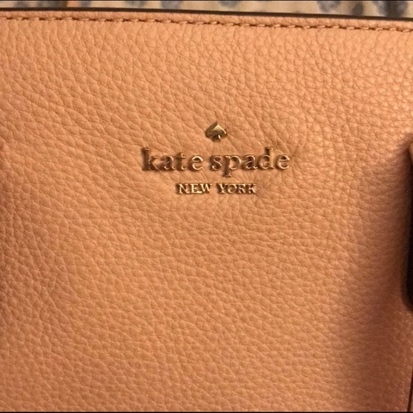 Kate Spade Purse - Picture 2 of 2